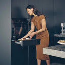 Szklana czarna szuflada lodówki