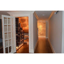 Podłogowy metalowy stojak na butelki ShoWall od 84 do 252 butelek.